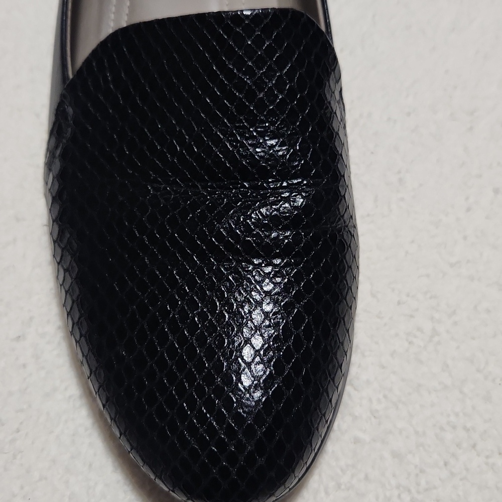 ECCO  WOMEN'S BLACK LOAFERS SIZE 39. - Picture 9 of 14